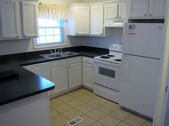 5th image of 538 S Otterbein Ave APT B