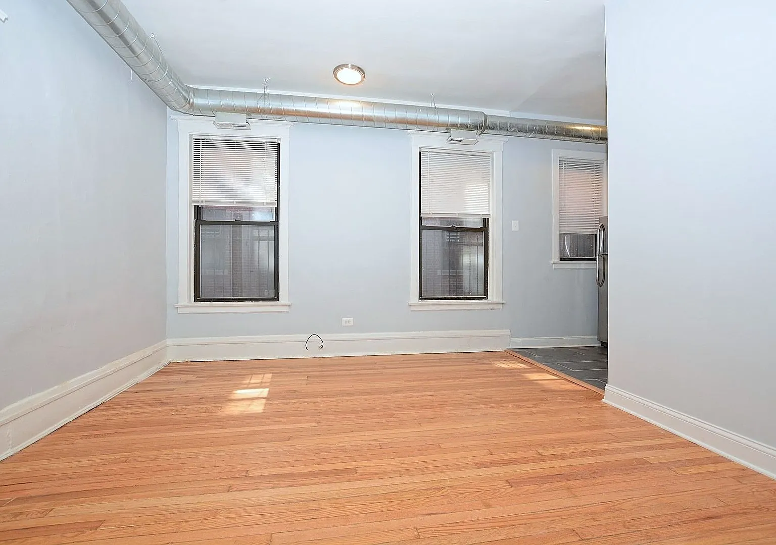 5019 S Drexel Blvd Mobility Zone — Photo 2