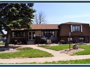 8747 Liable Rd, Highland, IN 46322