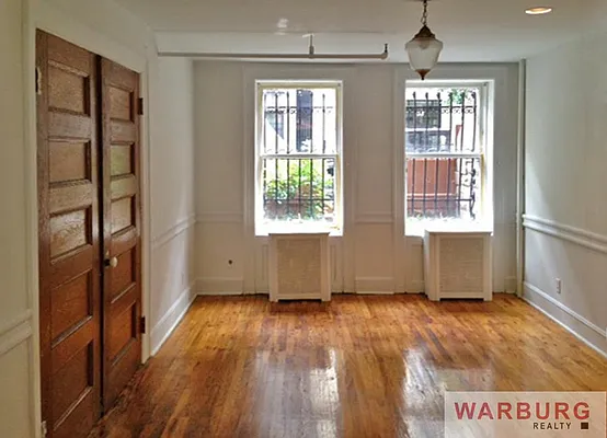 Rented by Warburg | media 11