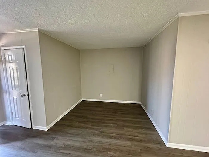 2403 Mastin Lake Rd NE #2 — Photo 3