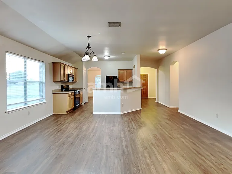 3833 Pinebluff Ln — Photo 4