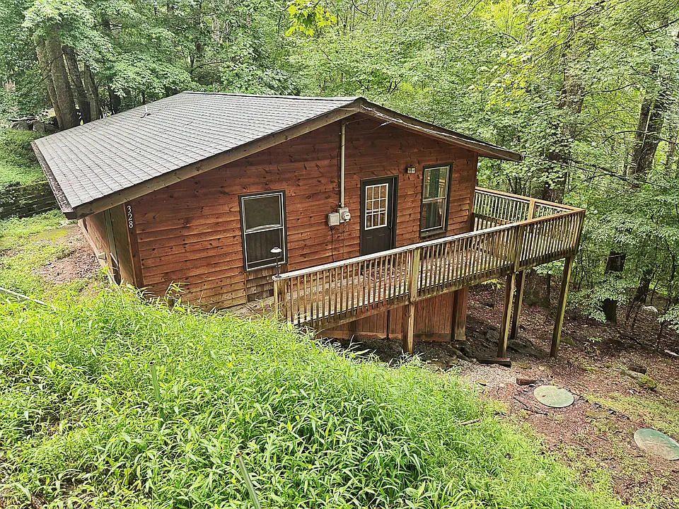 228 Cloudrise Ln