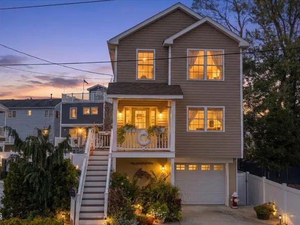 25 Cedar Street, Highlands, NJ 07732