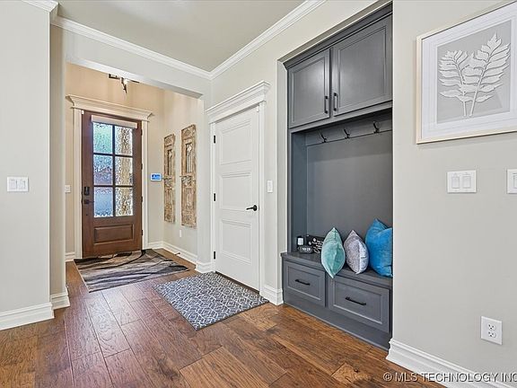 4th image of 3810 W Orlando Pl