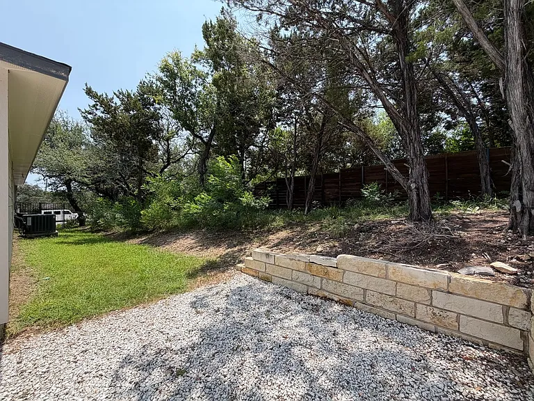 4300 Liberty Ln — Photo 36