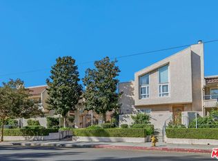 5401 Zelzah Ave APT 113, Encino, CA 91316