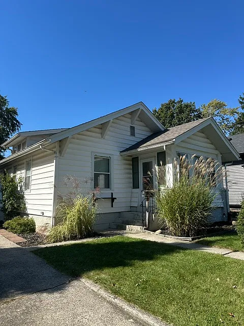 2705 Kensington Blvd