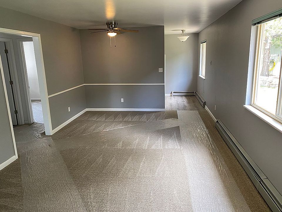 living/dining combination