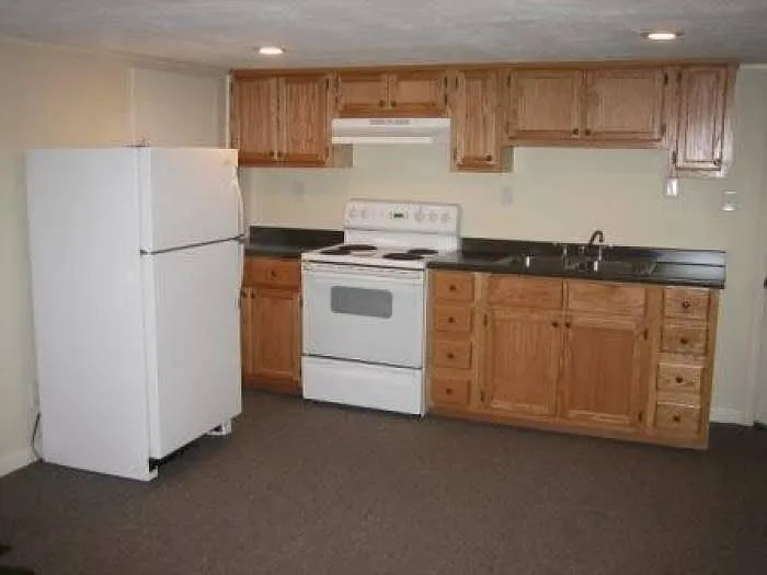 1 bed, 600 sqft, $900 — Photo 2
