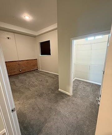 2nd image of 910 Broad St #104