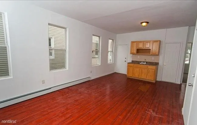 115 Tremont Ave #2L photo 1