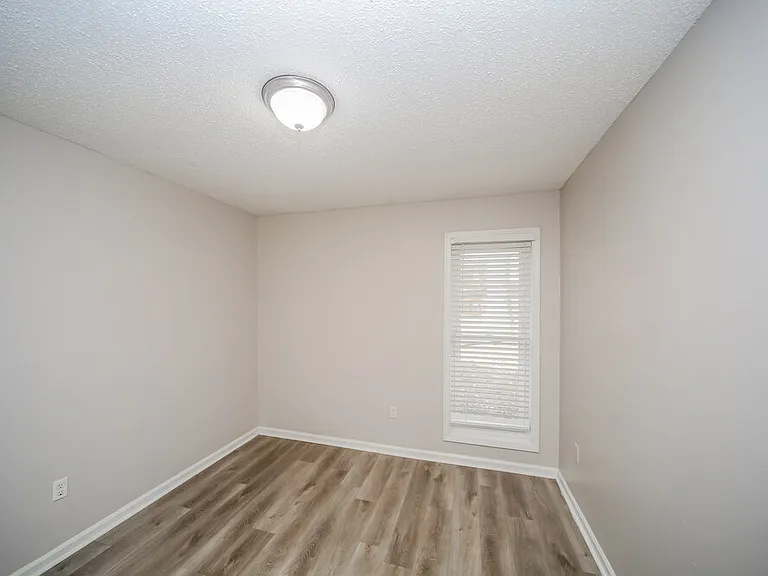 863 Hackberry Dr — Photo 13