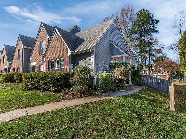 4917 Hillery Ct — Photo 3