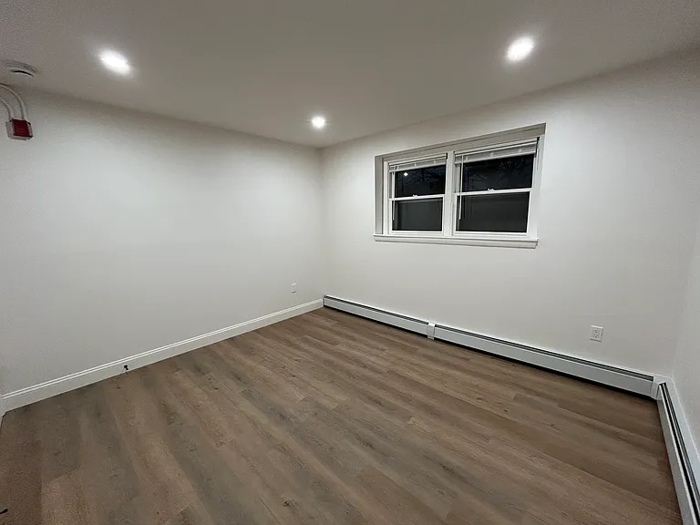 787 Admiral St #1 — Photo 31