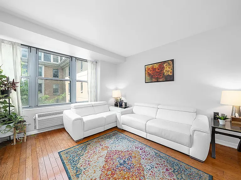 149 Essex St #4K — Photo 9