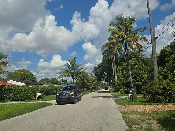 5th image of 14697 S Biscayne River Dr