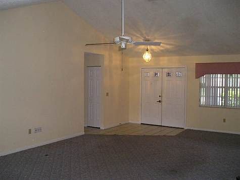 5th image of 47 Ballenger Ln