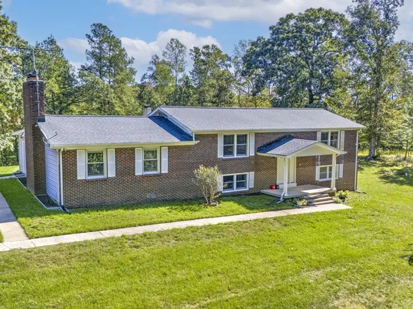 43063 Hugh Dr, Hollywood, MD 20636