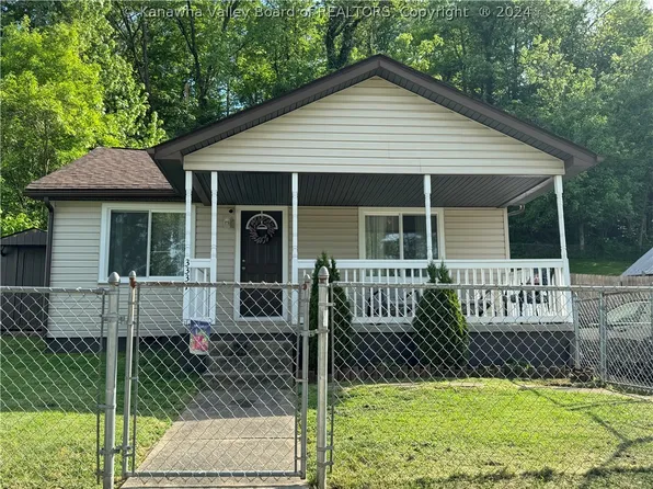 3331 Campbell Ln, Saint Albans, WV 25177