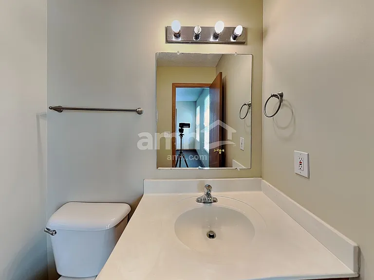 8245 Crete Ln — Photo 13