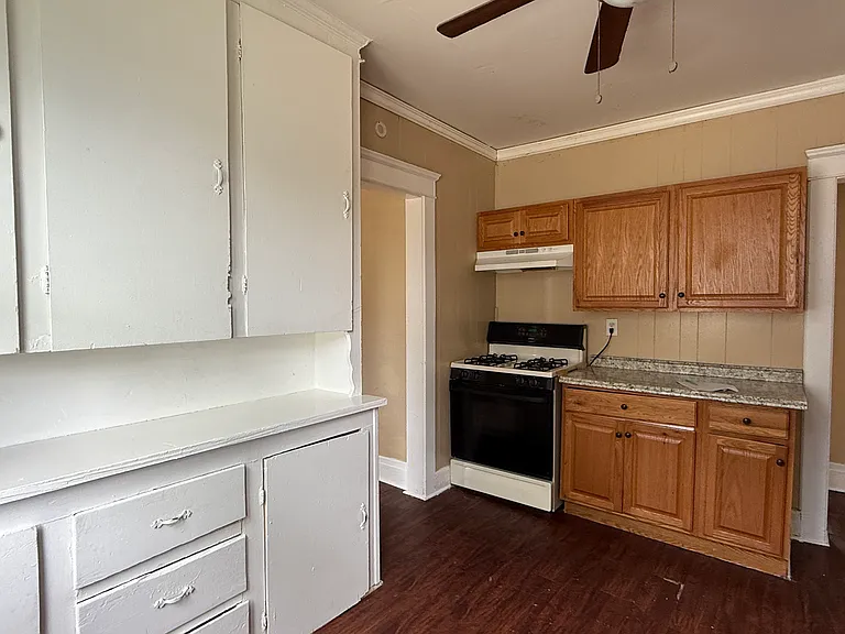 204-06 Genesee Park Dr #2 — Photo 6