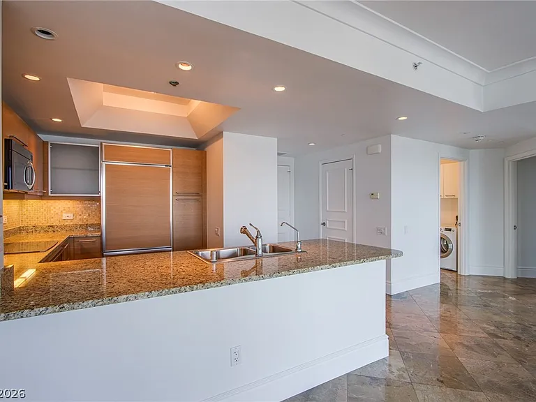 222 Karen Ave #4005 — Photo 15