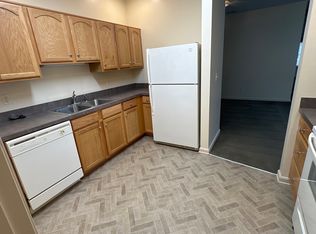 515 Main St #C, New Harmony, IN 47631