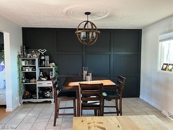5th image of 184 Beacon Dr