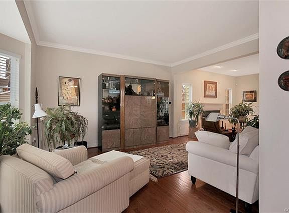 4th image of 7019 Swanhaven Dr