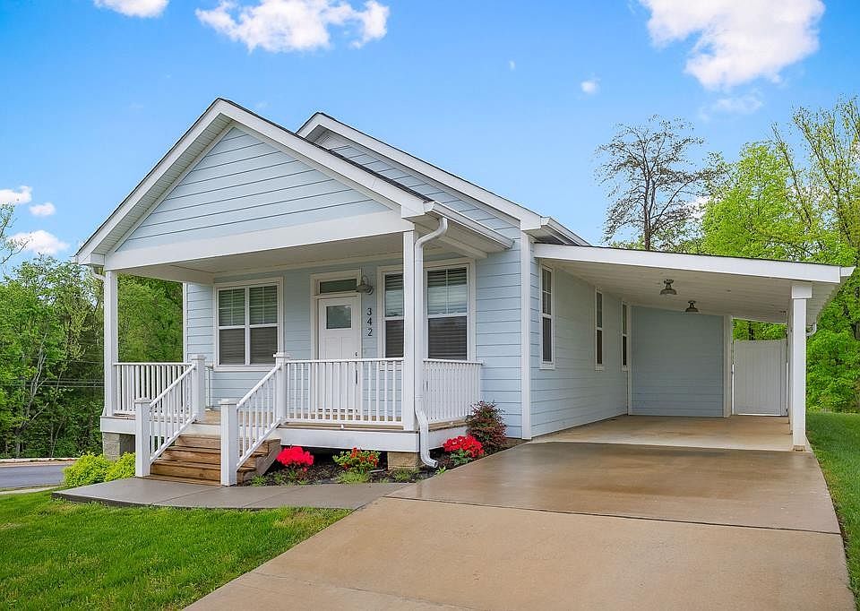 1st image of 342 Hemlock Cir