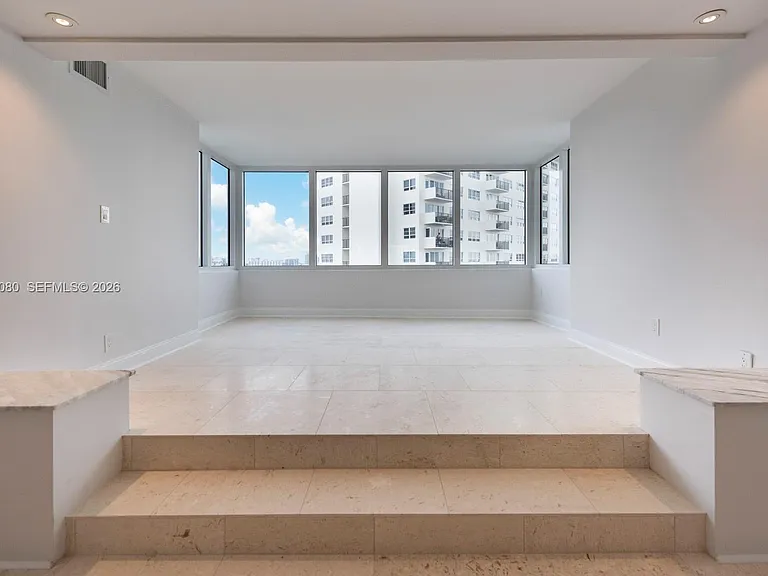 333 Sunset Dr #804 — Photo 9