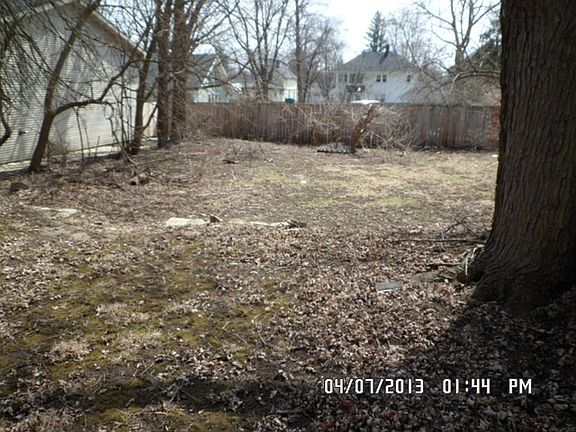 4th image of 518 W McKee St