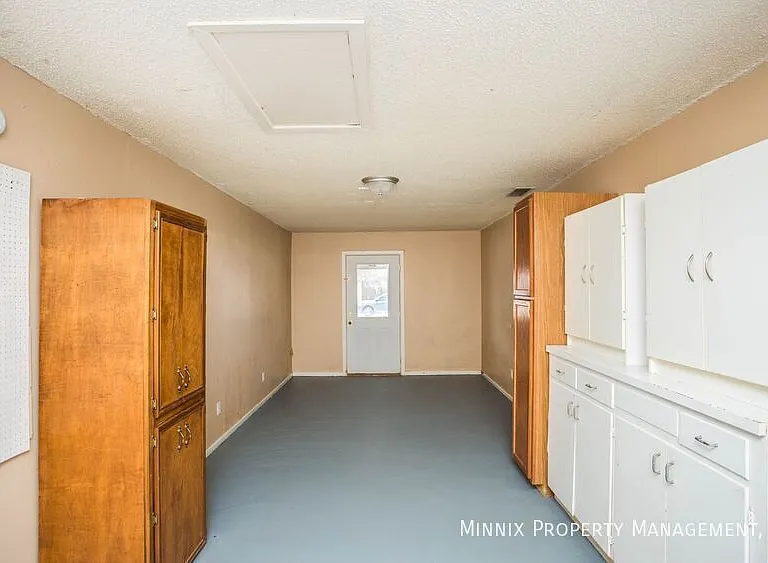 4628 Kemper St — Photo 23