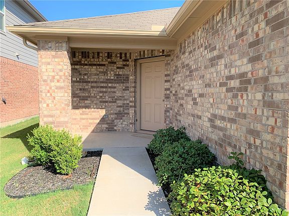 2nd image of 5717 Montrelia Dr
