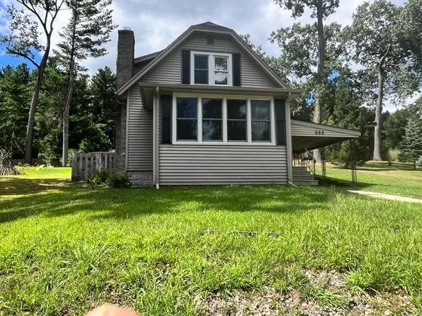 352 Oakwood Ave, Jackson, MI 49203