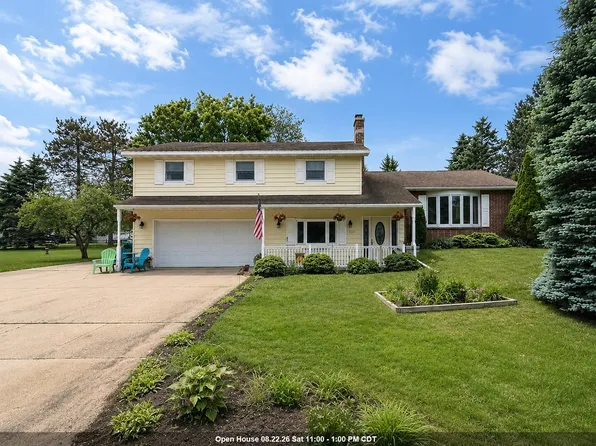 923 Barbara Ln, Marinette, WI 54143