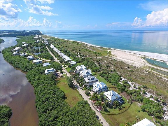 3rd image of 7040 Palm Island Dr