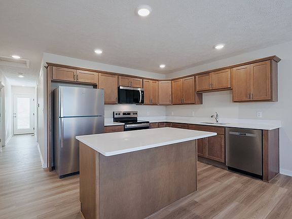 3rd image of 5043 W Madison Pl