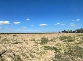 8233 E Saginaw Ave, Selma, CA 93662