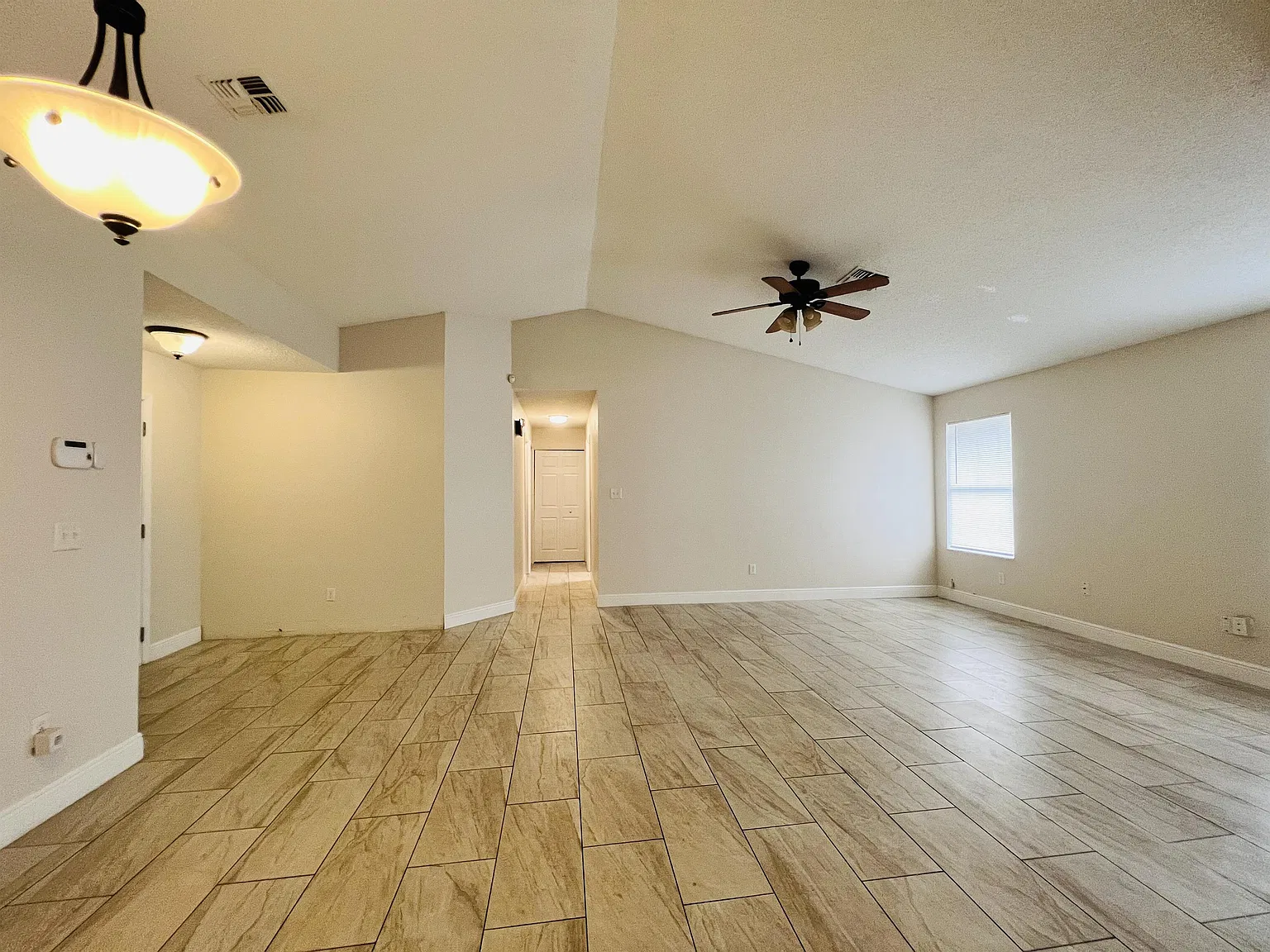 612 Sherwood Oaks Circle - 1 — Photo 4
