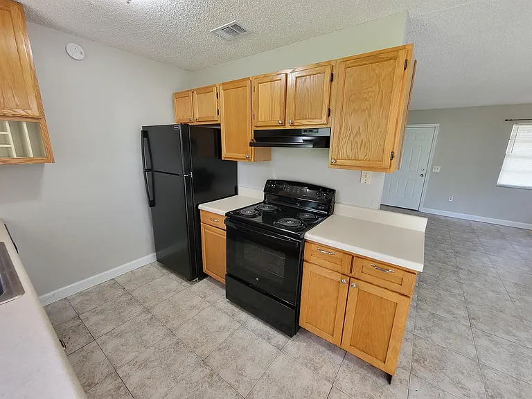 23 Louisiana Ave — Photo 7