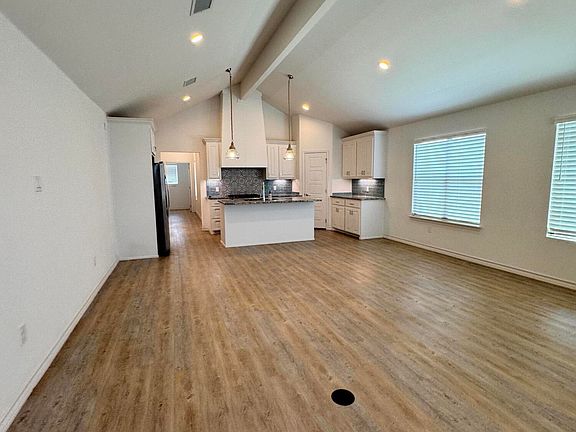 4th image of 12707 Joliet Ave