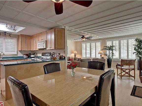 5th image of 402 Onyx Dr