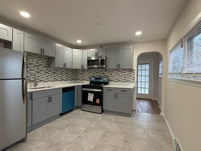 3101 County Line Rd — Photo 4