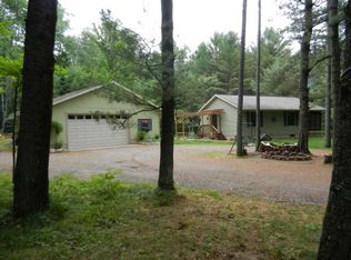 10164 Lower Kaubashine Rd, Hazelhurst, WI 54531