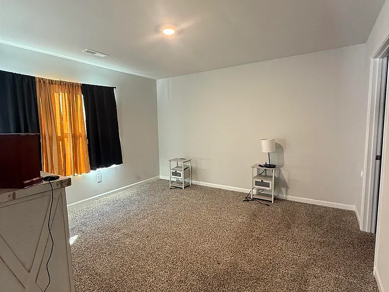 1510 Heritage Cir SE — Photo 10