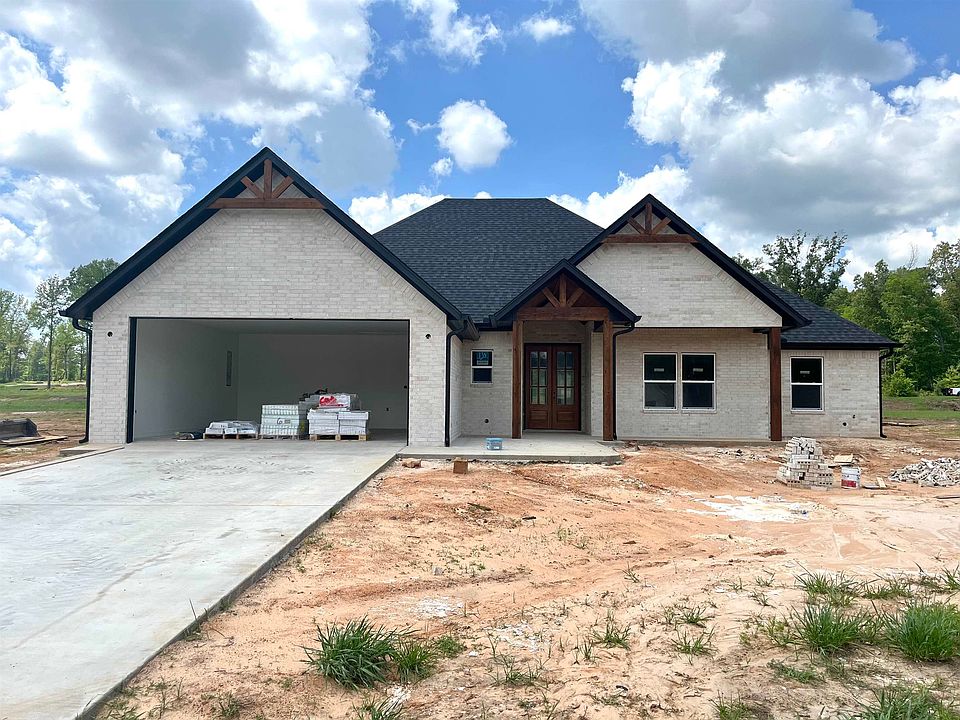 1st image of 290 Big Oaks Rd