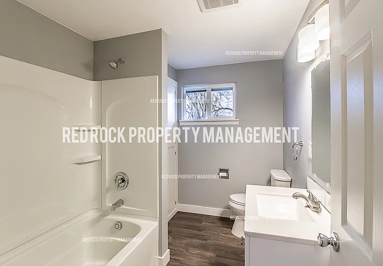 15313 E Broadway Ave — Photo 8