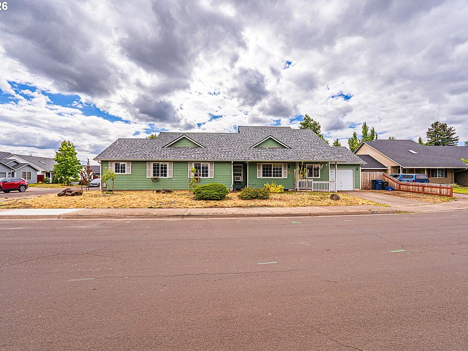1st image of 4096 S E St